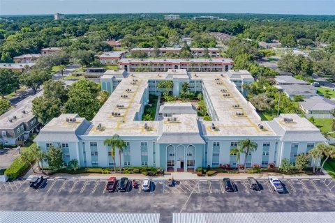 Condo in Belleair, Florida, 1 bedroom  № 1802093 - photo 10