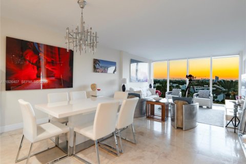 Copropriété à vendre à Bal Harbour, Floride: 1 chambre, 83.24 m2 № 2090768 - photo 6