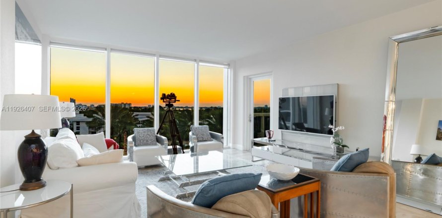 Condo à Bal Harbour, Floride, 1 chambre  № 2090768