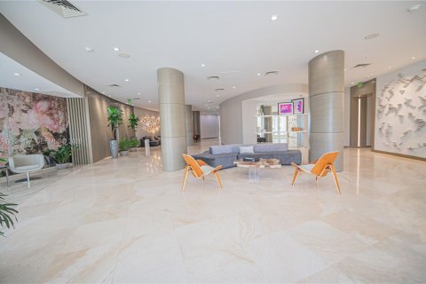 Copropriété à vendre à Bal Harbour, Floride: 1 chambre, 83.24 m2 № 2090768 - photo 21