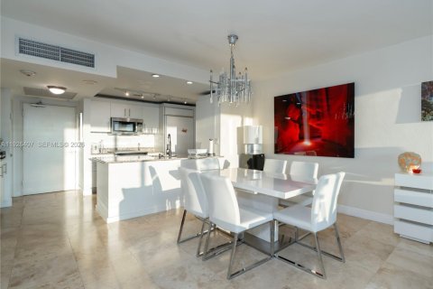 Copropriété à vendre à Bal Harbour, Floride: 1 chambre, 83.24 m2 № 2090768 - photo 11