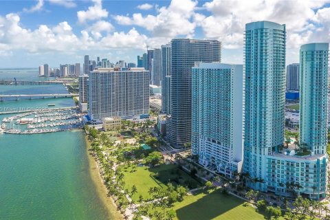 Condo in Miami, Florida, 1 bedroom  № 1888921 - photo 2