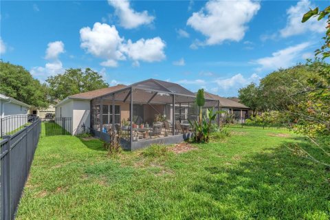 House in Fish Hawk, Florida 4 bedrooms, 188.96 sq.m. № 2117627 - photo 22