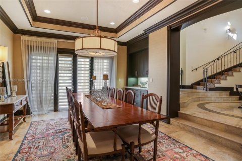 House in Pinecrest, Florida 7 bedrooms, 730.68 sq.m. № 1862526 - photo 3