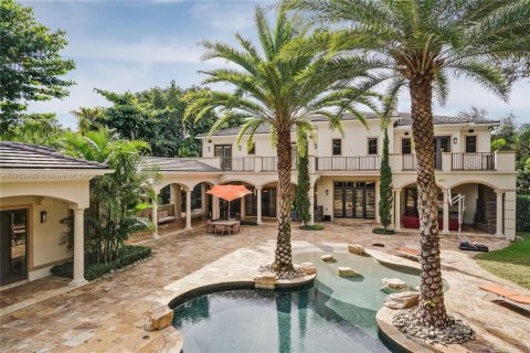 House in Pinecrest, Florida 7 bedrooms, 730.68 sq.m. № 1862526 - photo 8