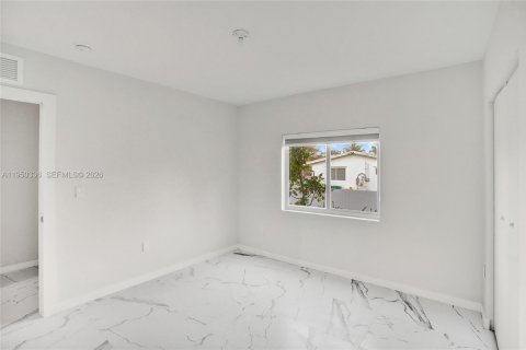 Immobilier commercial à vendre à Miami, Floride: 520.25 m2 № 2091256 - photo 18
