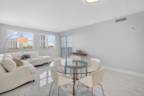 Condominio en venta en Aventura, Florida, 2 dormitorios, 116.78 m2 № 2033967 - foto 7