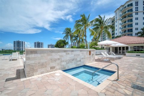Condominio en venta en Aventura, Florida, 2 dormitorios, 116.78 m2 № 2033967 - foto 28
