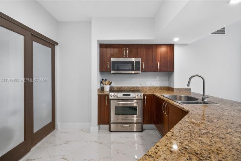 Condominio en venta en Aventura, Florida, 2 dormitorios, 116.78 m2 № 2033967 - foto 10