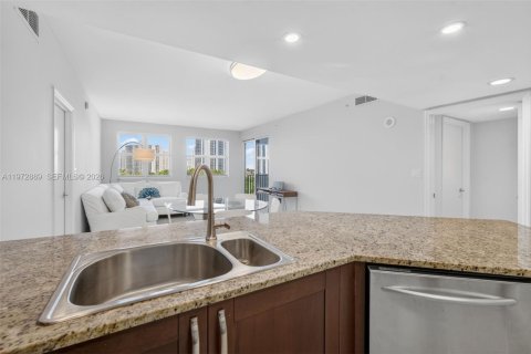 Condominio en venta en Aventura, Florida, 2 dormitorios, 116.78 m2 № 2033967 - foto 12