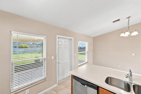 Casa en venta en Port St. Lucie, Florida, 3 dormitorios, 112.97 m2 № 2350989 - foto 16