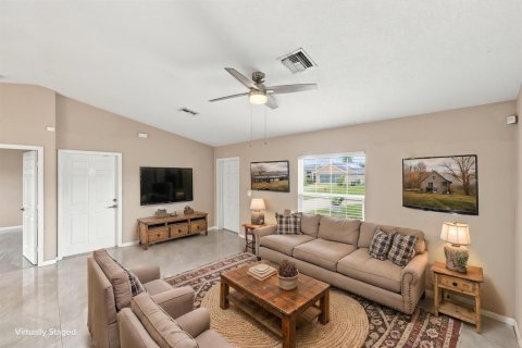 Casa en venta en Port St. Lucie, Florida, 3 dormitorios, 112.97 m2 № 2350989 - foto 4