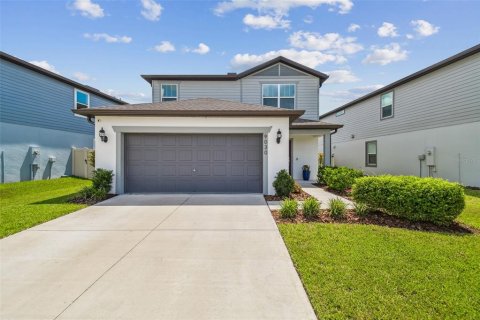 House in Wesley Chapel, Florida 4 bedrooms, 204.66 sq.m. № 1876069 - photo 1