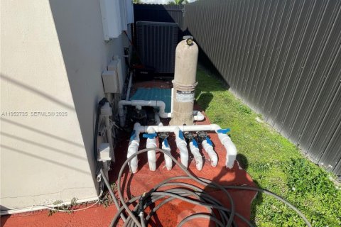 Villa ou maison à vendre à Miami, Floride: 4 chambres, 180.51 m2 № 2010849 - photo 7