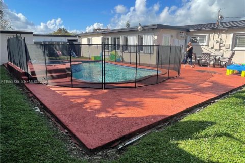 Villa ou maison à vendre à Miami, Floride: 4 chambres, 180.51 m2 № 2010849 - photo 20