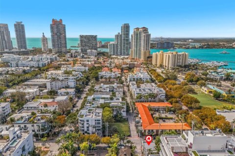 Commercial property in Miami Beach, Florida № 2046485 - photo 10