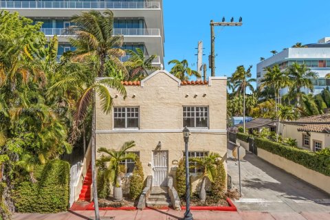 Commercial property in Miami Beach, Florida № 2046485 - photo 3
