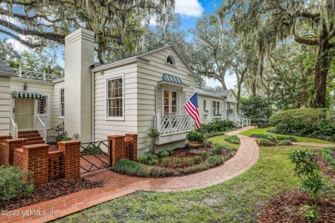 Villa ou maison à vendre à Jacksonville, Floride: 4 chambres, 364.46 m2 № 777600 - photo 1