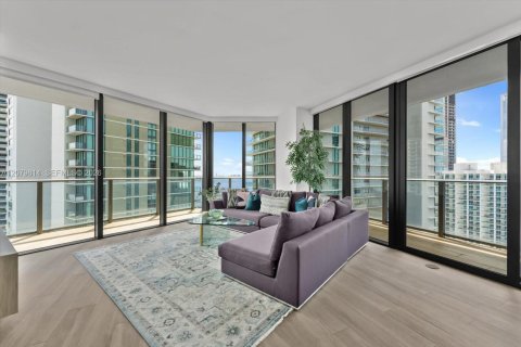 Condo in Miami, Florida, 3 bedrooms № 2331927