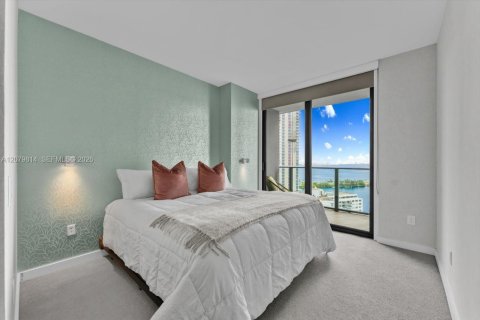 Condo in Miami, Florida, 3 bedrooms  № 2331927 - photo 12