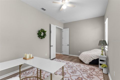 House in Riverview, Florida 5 bedrooms, 338.26 sq.m. № 2215941 - photo 24