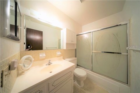 Condo in Saint Petersburg, Florida, 1 bedroom  № 1869767 - photo 9