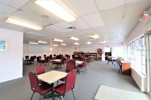Condo in Saint Petersburg, Florida, 1 bedroom  № 1869767 - photo 23