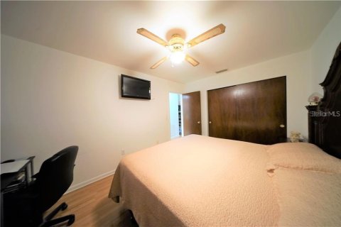 Condo in Saint Petersburg, Florida, 1 bedroom  № 1869767 - photo 8