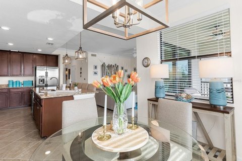 Condo in Lakewood Ranch, Florida, 2 bedrooms in LAKEWOOD NATIONAL  № 1717909 - photo 22