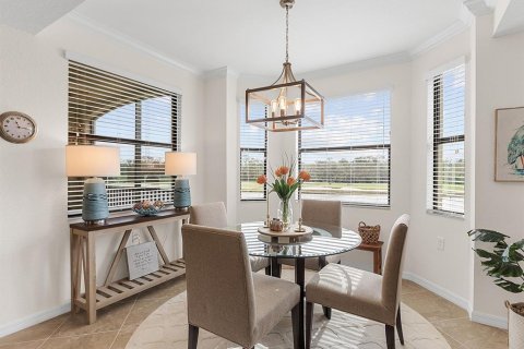 Condo in Lakewood Ranch, Florida, 2 bedrooms in LAKEWOOD NATIONAL  № 1717909 - photo 20