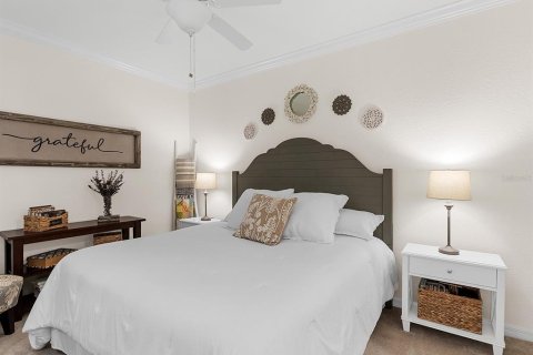 Condo in Lakewood Ranch, Florida, 2 bedrooms in LAKEWOOD NATIONAL  № 1717909 - photo 23