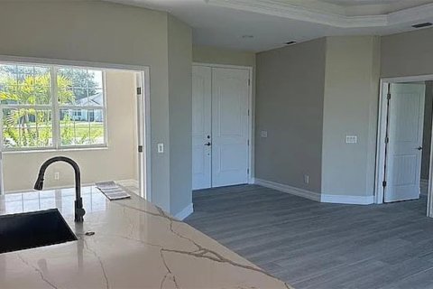House in Punta Gorda, Florida 3 bedrooms, 173.08 sq.m. № 1854635 - photo 8