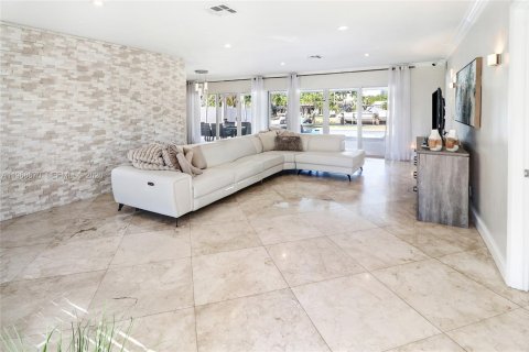Casa en alquiler en Fort Lauderdale, Florida, 3 dormitorios, 122.63 m2 № 2031705 - foto 3