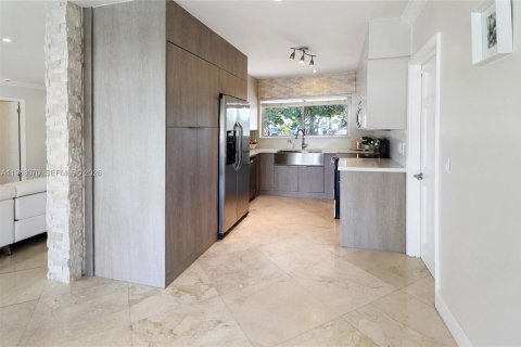 Casa en alquiler en Fort Lauderdale, Florida, 3 dormitorios, 122.63 m2 № 2031705 - foto 10