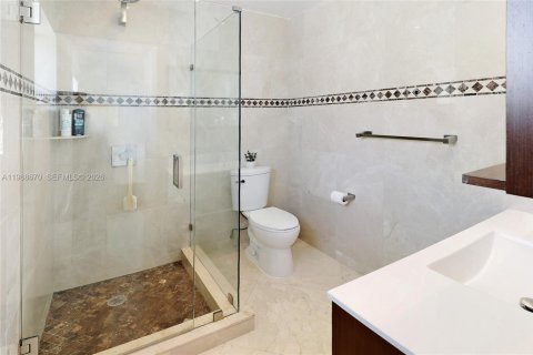 Casa en alquiler en Fort Lauderdale, Florida, 3 dormitorios, 122.63 m2 № 2031705 - foto 15