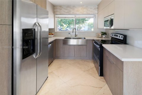 Casa en alquiler en Fort Lauderdale, Florida, 3 dormitorios, 122.63 m2 № 2031705 - foto 11