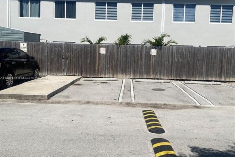 Touwnhouse à louer à Homestead, Floride: 4 chambres, 139.35 m2 № 1941926 - photo 19