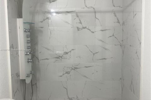 Touwnhouse à louer à Homestead, Floride: 4 chambres, 139.35 m2 № 1941926 - photo 8