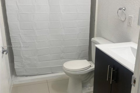 Touwnhouse à louer à Homestead, Floride: 4 chambres, 139.35 m2 № 1941926 - photo 14