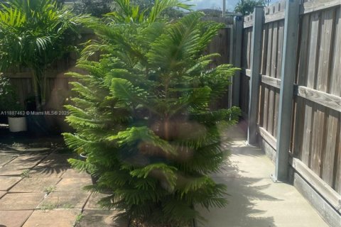 Touwnhouse à louer à Homestead, Floride: 4 chambres, 139.35 m2 № 1941926 - photo 10
