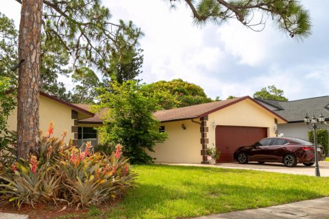 Villa ou maison à vendre à Lake Worth, Floride: 3 chambres, 161.09 m2 № 2078116 - photo 3