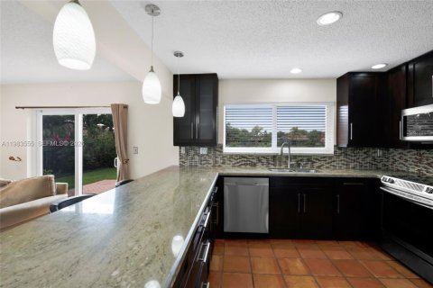 Casa en venta en Cooper City, Florida, 3 dormitorios, 153.2 m2 № 2049702 - foto 17