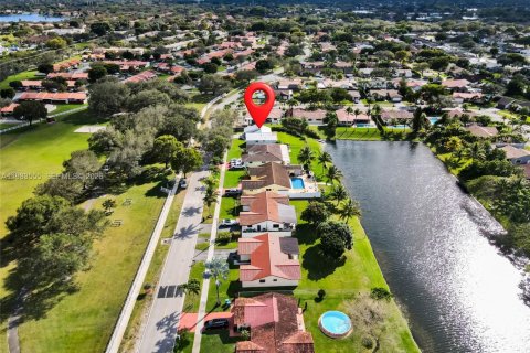 Casa en venta en Cooper City, Florida, 3 dormitorios, 153.2 m2 № 2049702 - foto 3