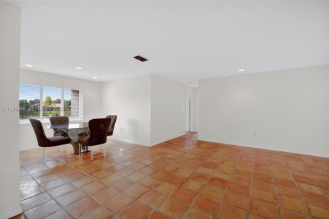 Casa en venta en Cooper City, Florida, 3 dormitorios, 153.2 m2 № 2049702 - foto 13