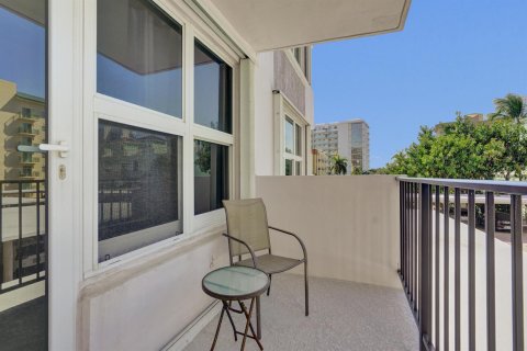Condominio en venta en Pompano Beach, Florida, 2 dormitorios, 117.52 m2 № 2250543 - foto 23