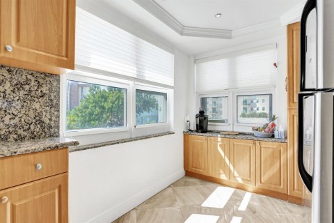 Condominio en venta en Pompano Beach, Florida, 2 dormitorios, 117.52 m2 № 2250543 - foto 7