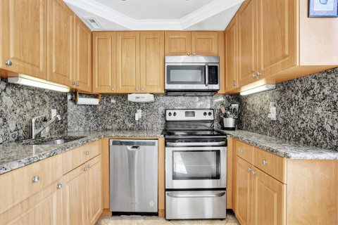 Condominio en venta en Pompano Beach, Florida, 2 dormitorios, 117.52 m2 № 2250543 - foto 6