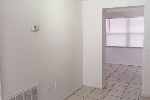Villa ou maison à louer à Brooksville, Floride: 3 chambres, 115.2 m2 № 2101039 - photo 7