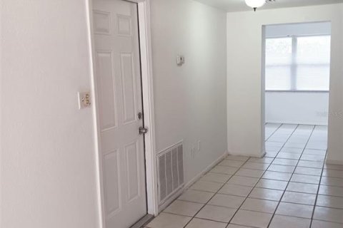 Villa ou maison à louer à Brooksville, Floride: 3 chambres, 115.2 m2 № 2101039 - photo 10