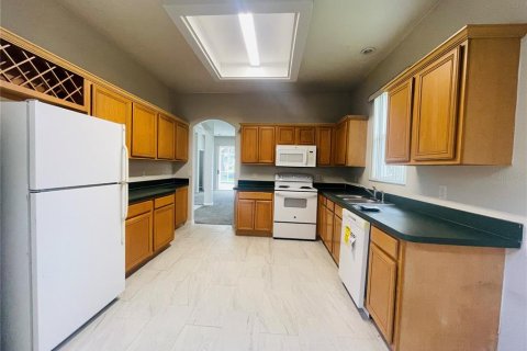 Villa ou maison à louer à Kissimmee, Floride: 3 chambres, 142.88 m2 № 2105313 - photo 8